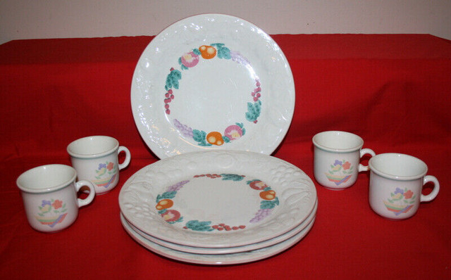 Set Of 4 Plates And Cups $2.00 in Other in Windsor Region