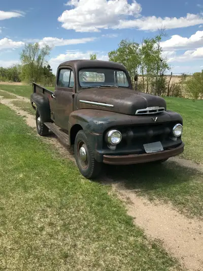 1952 ford f-3