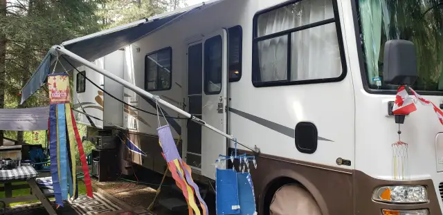 Tiffin Motorhome in RVs & Motorhomes in Nelson - Image 3