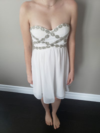 Size M Strapless White Beaded Mini Dress