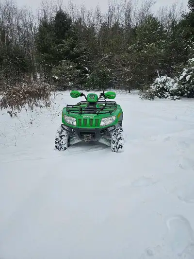 Selling my Arctic Cat 700H1 ATV, the thing is a beast! Super reliable and fun. This ATV has been use...