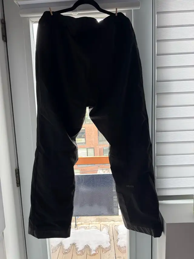 Pantalon de ski in Women's - Bottoms in City of Montréal - Image 3