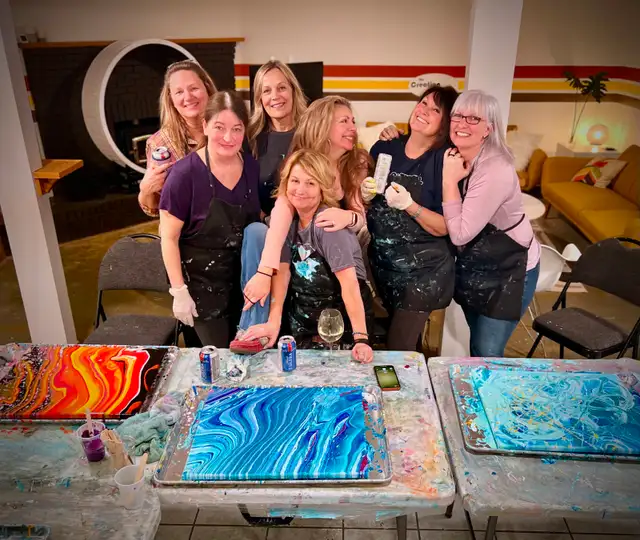 Fluid Art Class - Thurs April 23rd/ 6:30pm415734078814955523