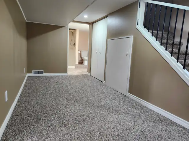 RENOVATED-Spacious 1 Bedroom Apt.–October 1st–Crtlnd/Ottawa St.