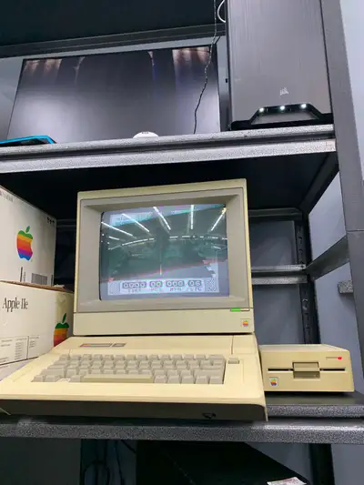 Apple IIe (2e) Desktop Computer, View more