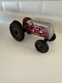 Antique Cockshutt toy tractor 