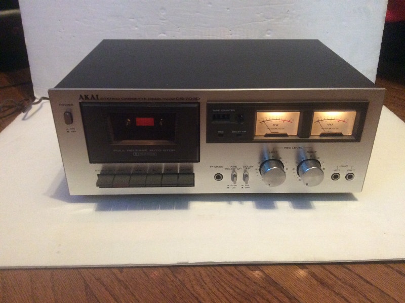 RARE VINTAGE AKAI CS 703D STEREO CASSETTE DECK CASSETTE PLAYER Stereo