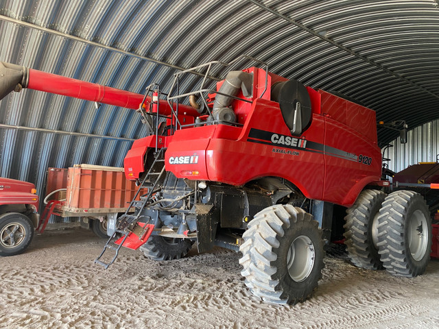 2010 Case IH 9120 in Farming Equipment in Regina - Image 2