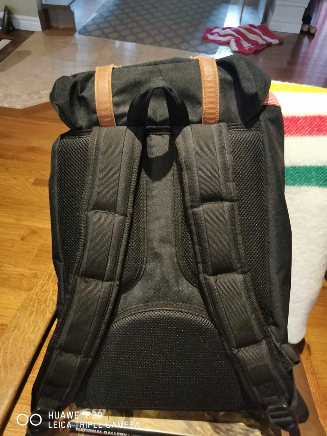 Herschel backpack  in Women's - Bags & Wallets in Oshawa / Durham Region - Image 2