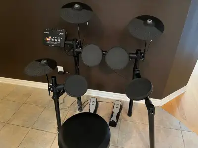Yamaha DTX402k Electronic Drum Kit, View more