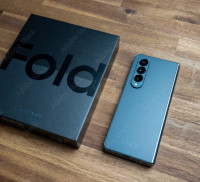 Samsung Z Fold 4 256GB Like New Condition Unlocked