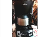 SUNBEAM COFFEE MACHINE, WORKING WELL, MODEL: BVSBCGX9-033, PICK