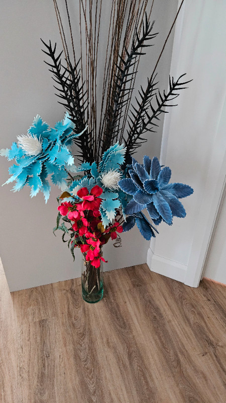 Arrangement floral et branchage dans Plantes, engrais et terreaux  à Ville de Québec