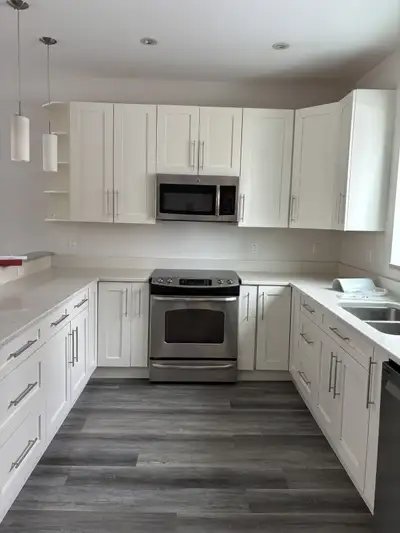 Beautiful 3 bedroom, 2.5 bathroom townhouse available for rent in Takhini, just minutes from downtow...