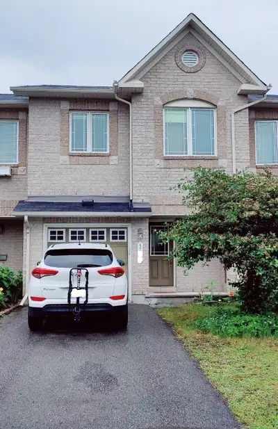 •Minto’s executive townhome, located in family orientated Morgan’s Grant area, Kanata, just beside g...