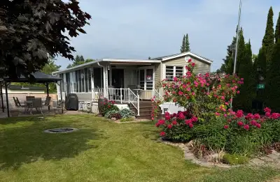 Kawartha Lakes Fully Furnished 2-Bed Park Model Trailer w/ Florida Room – Kawartha Lakes Pigeon Lake...