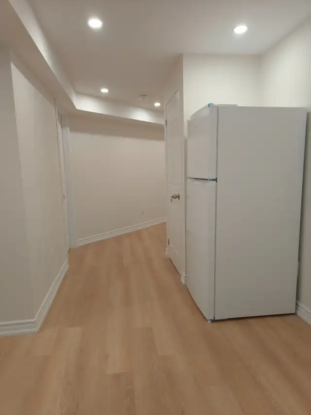 Two basement rooms for student rental in Room Rentals & Roommates in Peterborough - Image 9