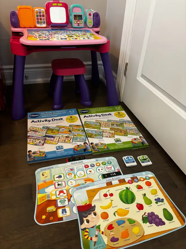 VTech Explore & Write Activity Desk AGES  2-4 in Clothing - 2T in Mississauga / Peel Region - Image 2