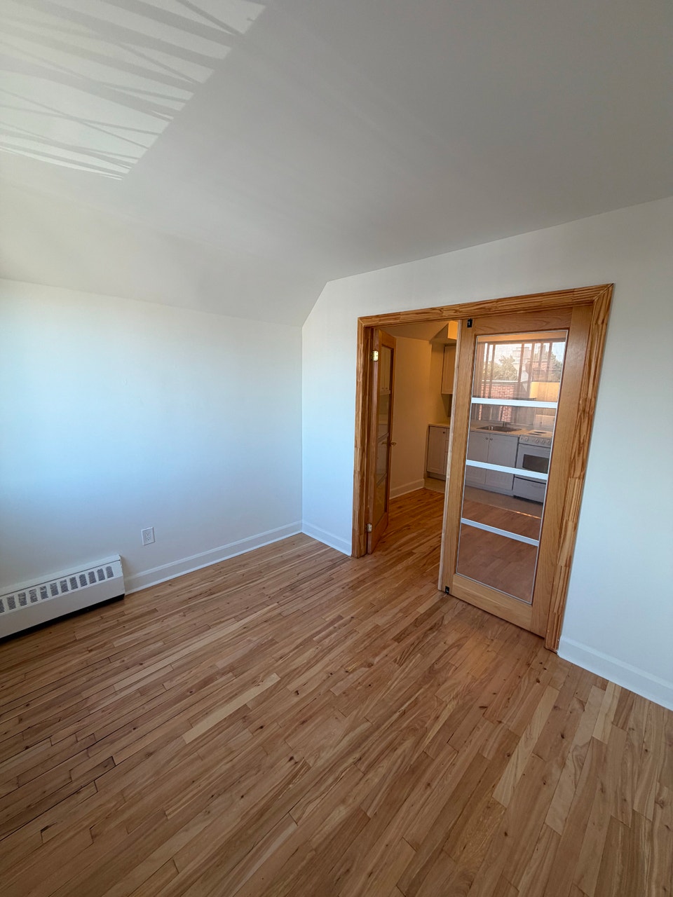 2 1/2 À Louer à Rosemont TOUT INCLUS dispo dès maintenant 5