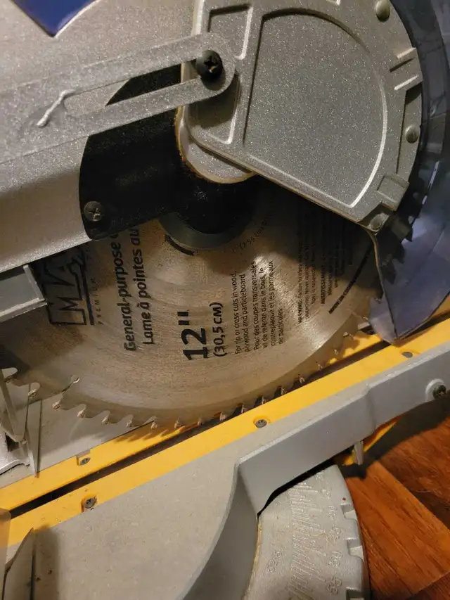 Maximum Sliding Compound Miter Saw.  in Power Tools in Mississauga / Peel Region - Image 5