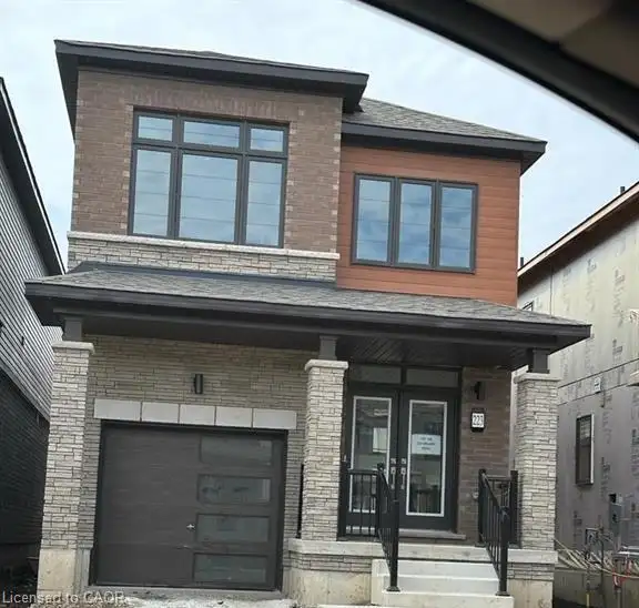 3 Bed 3 Bath Brantford House for Rent!