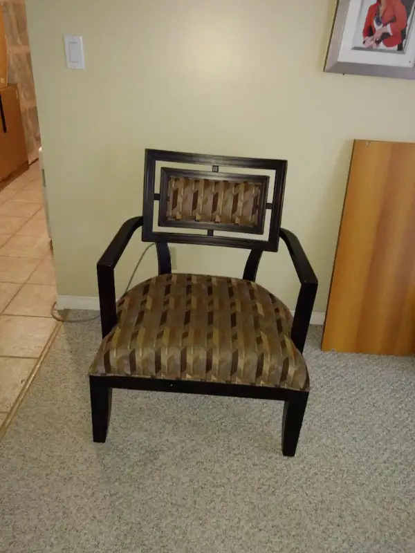 Large Wood Armchair with Fabric Seat and Back in Chairs & Recliners in Kingston - Image 2