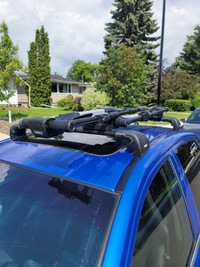 Thule Roof Rack w/ Locks fits Subaru / Hyundai Aeroblade