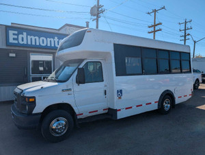2009 Ford E 450 Xl 12 PASSENGER VAN