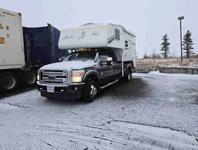 2006 Arctic Fox 990 truck long box truck camper. Silver fox addition with the aluminum superstructur...