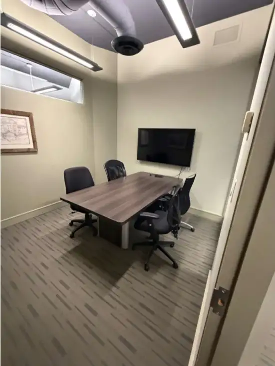 Commercial Executive / Office Space for Lease – Ancaster Busines