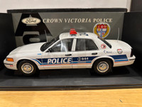 1/18 Autoart Ford Crown Victoria RCMP Police Rare Diecast