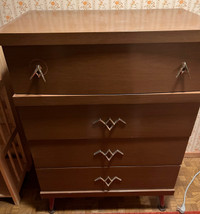 Vintage Mid Century Modern 4 Drawer Dresser