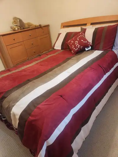 Bedroom furniture double bed chest,dresser night table