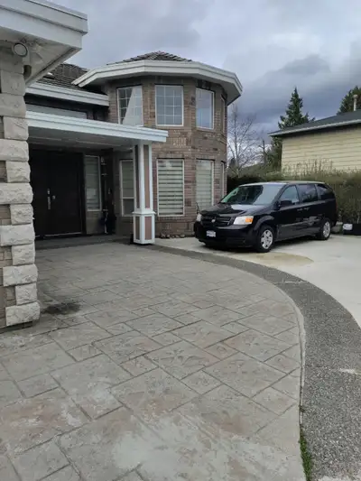 Female only Master bedroom with King size bed and private bathroom Shared kitchen with one other Clo...