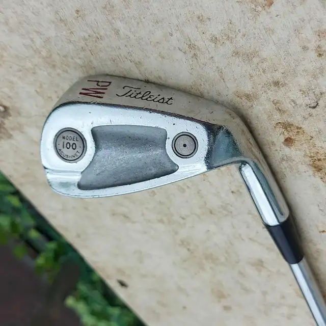 Titleist Model 100 Acushnet PW (RH) - $20.00 in Golf in Belleville - Image 3