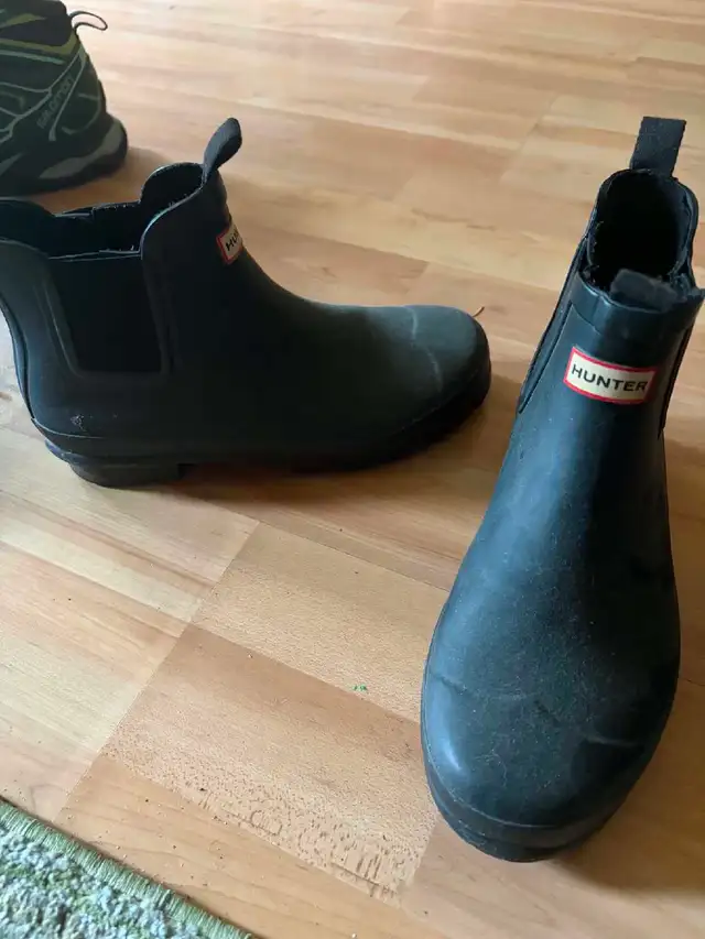 Hunter Boots in Women's - Shoes in Oshawa / Durham Region - Image 3