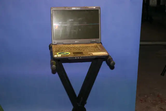 Keyboard Stand QuikLok in Pianos & Keyboards in Laval / North Shore - Image 11