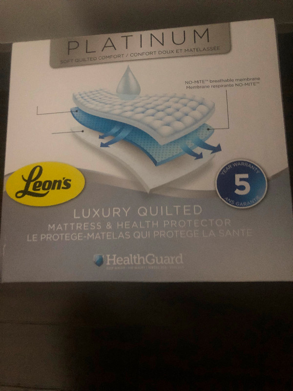 New in box King size mattress protector in Bedding in Calgary - Image 3