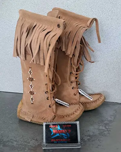 LADIES SIZE 5 LAURENTIAN TALL MUKLUK (30663948), View more