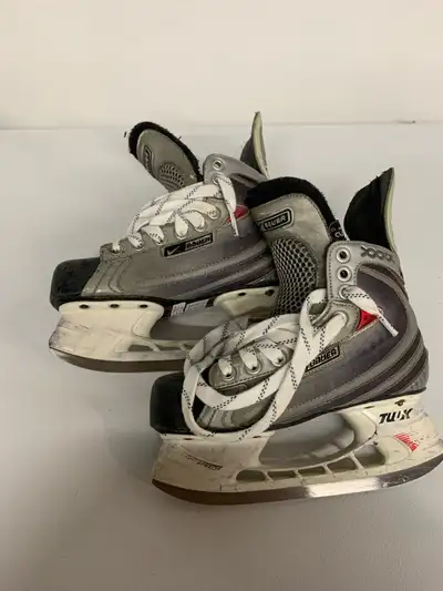 Youth Bauer Vapor Skates, View more