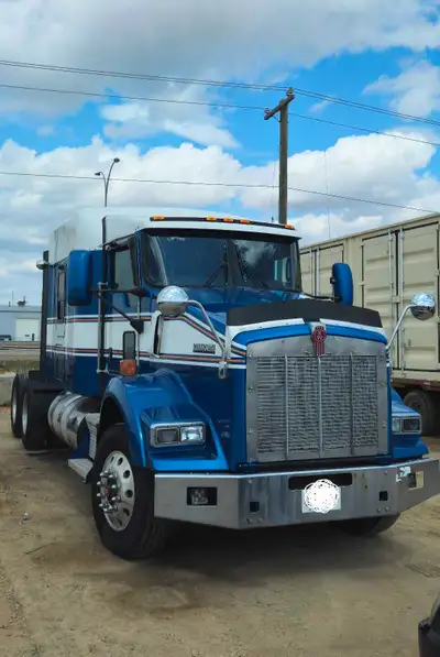 2018 Kenworth T800 6x4 T/A Sleeper Truck Tractor, Paccar MX-13 6 Cylinder 12.9 L Diesel 455 hp Engin...