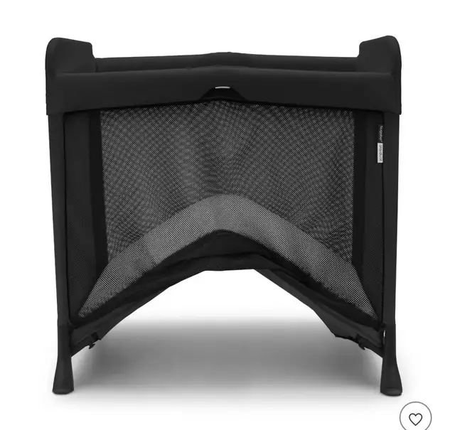 Bugaboo Stardust Portable Travel Playard - Black in Playpens, Swings & Saucers in City of Montréal - Image 4