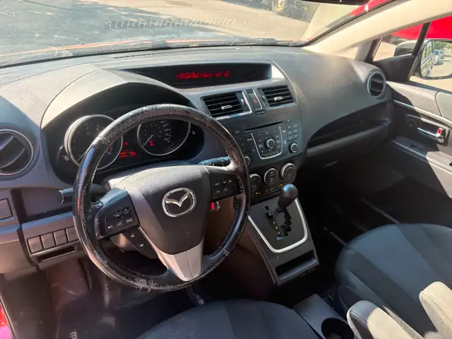 Mazda 5 2015 in Cars & Trucks in City of Montréal - Image 10