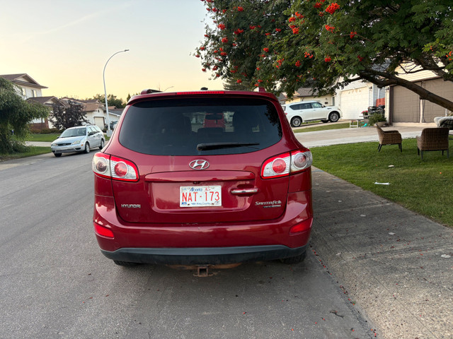 Hyundai Santa Fe  in Cars & Trucks in Edmonton - Image 4