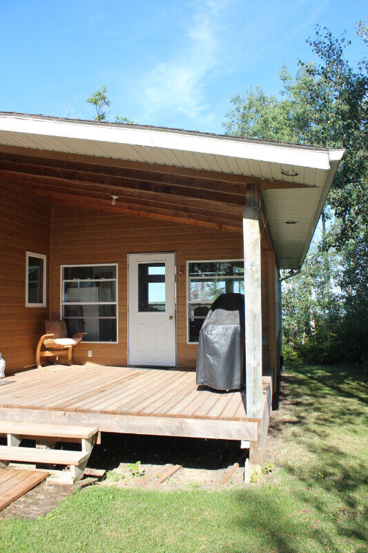 Waterfront cabin Lac Du Bonnet - Year round rental in Short Term Rentals in Winnipeg - Image 4