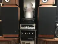 McIntosh XR-7 Speakers With MQ-101 Equalizer