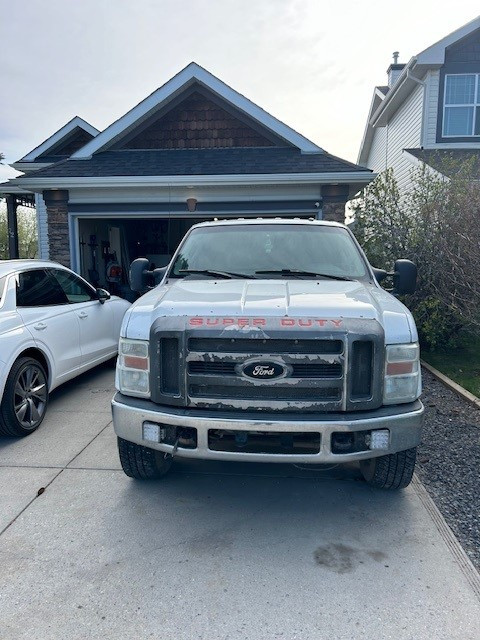 Ford F250 Lariat Crew Cab 4WD 2008 in Cars & Trucks in Calgary