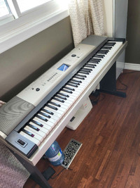 Yamaha Sound Keyboard YPG-525