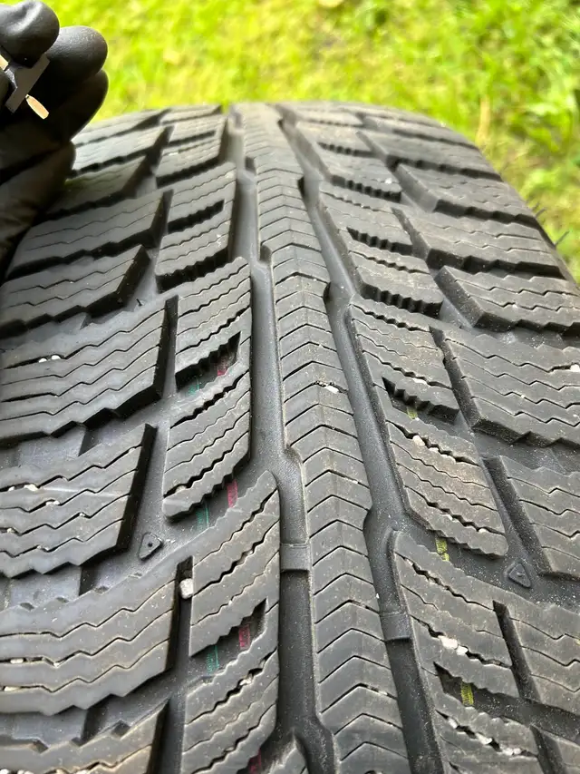 225/50 R17 BF Goodrich Winter Tires in Tires & Rims in St. Catharines - Image 4