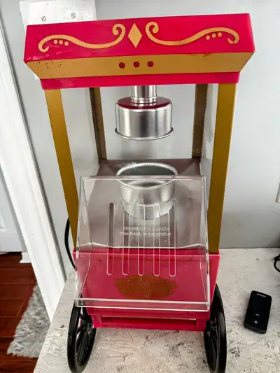 Vintage / retro popcorn machine, View more